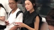 娱乐吃瓜酱地铁偶遇,娱乐吃瓜酱意外发现明星身影